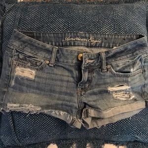 American Eagle denim shorts size 4 distressed